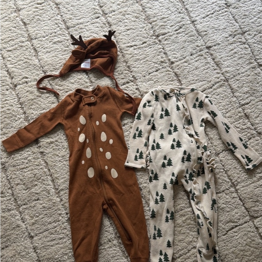 Hanna deer and spearmint love pjs